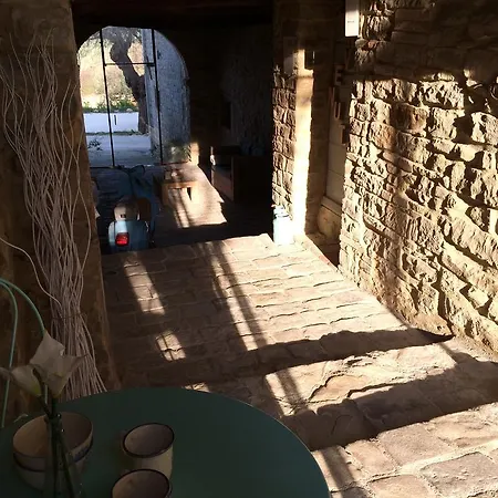 Antico Borgo *