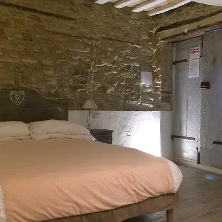 Casa di campagna Antico Borgo Ancona